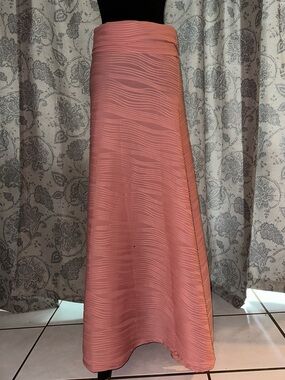 Women's Pink Textured Maxi Skirt